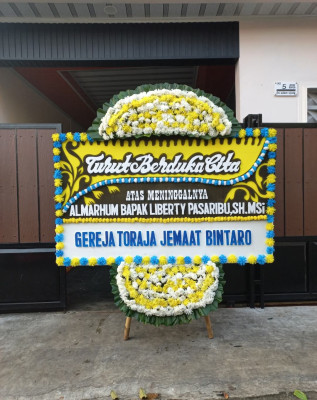 Papan Bunga Duka di Lahusa